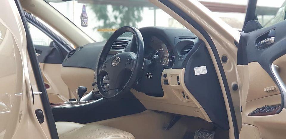 Lexus