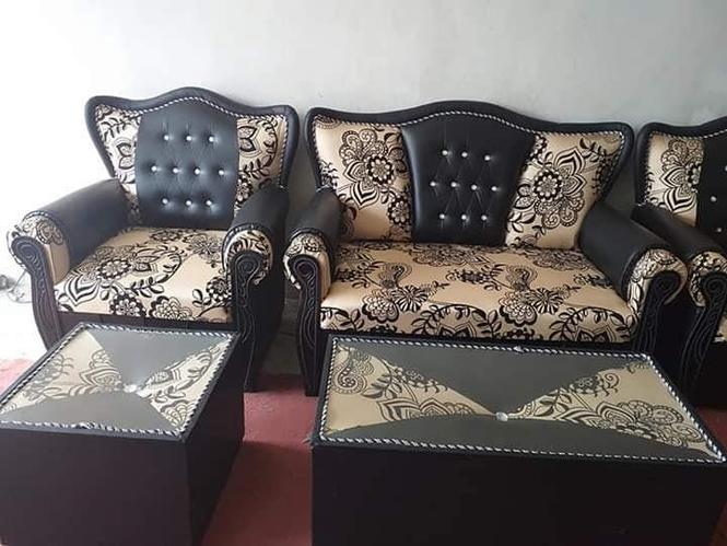 یک سیت کوچ ۷ نفره همراه سه میز دیزاین جدید