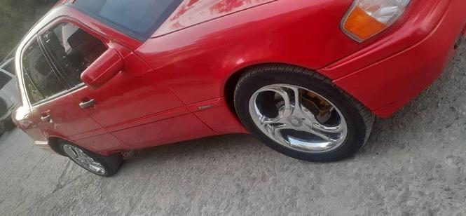 فروش عاجل یک عراده بنز خانگی ۱۹۹۶