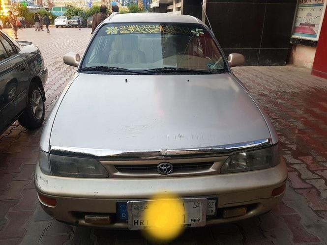 کرولا 1996 رنگ طلای پلیت هرات