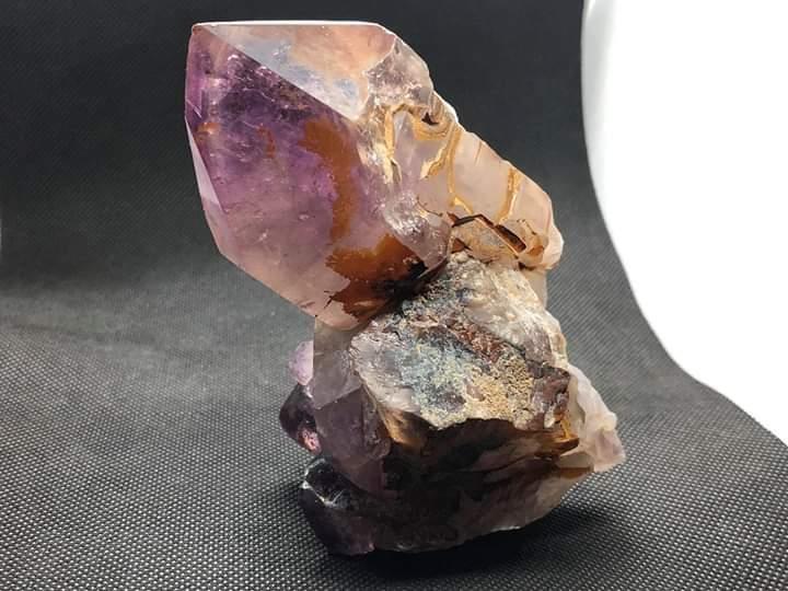 Beautiful-specimen-Of-amethyst