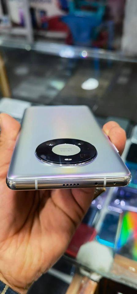 HUAWEI-Mate-40-pro