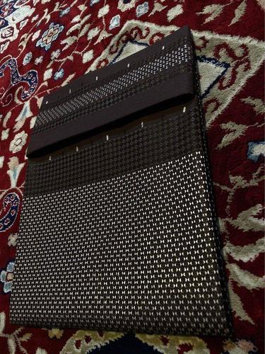 ښاسته الوبالورنک چوکاټی غاړه راغلی ده ښایسته لاسی خامک