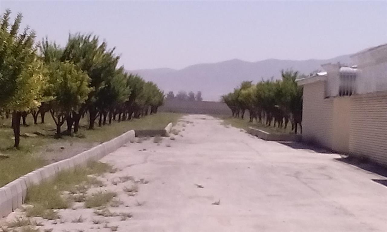 زمین-دیوارکشی-با-ویلا-35500-متر-مربع