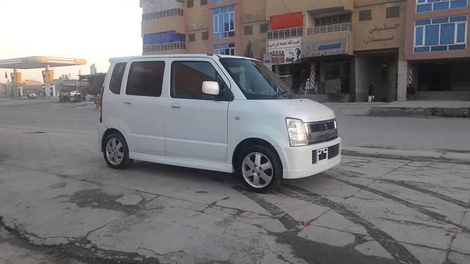 ناواریده واګون آر لمیټیډ سوزکی