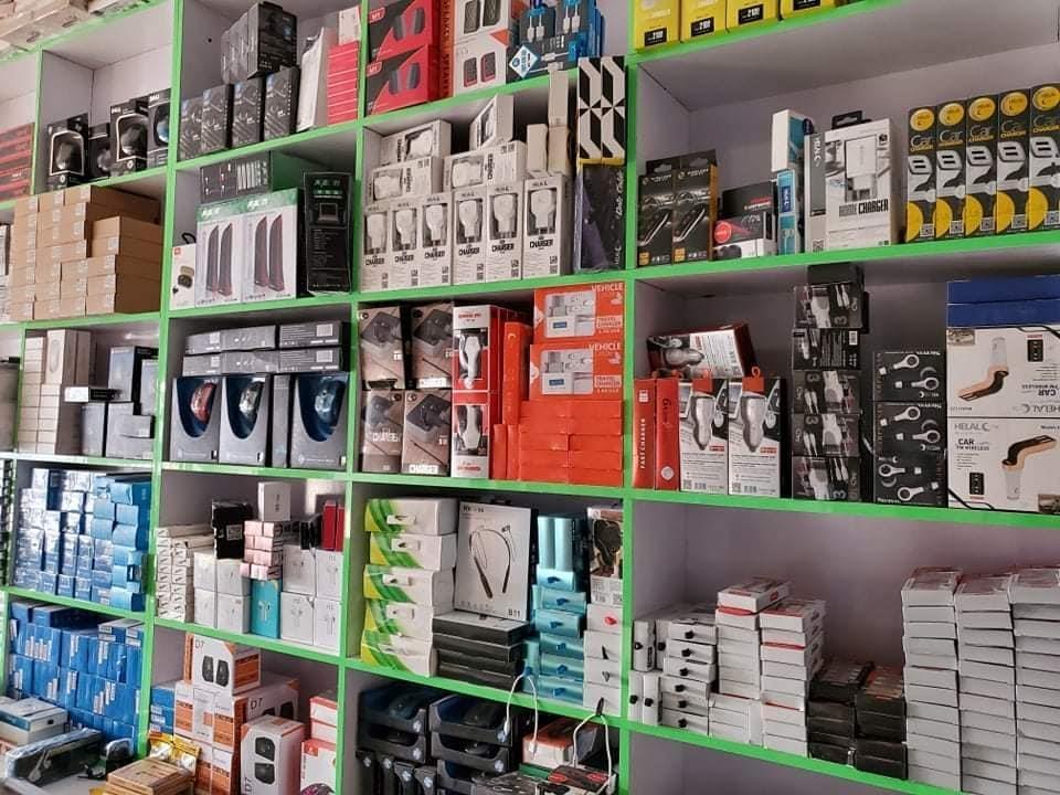 د-کمپيو-ټر-او-مبايل-اړوند-سامانونه