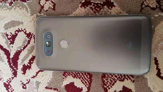 فروش ومالچه گوشی LGg5اصلی همه کارش چک به زمانت32حافظه 4جیب ر