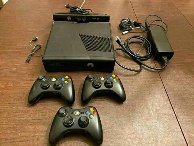 اکس باکس ۳۶٠ فروشی ۷٠٠٠ افغانی 0798885160