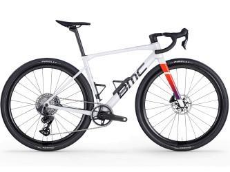 2025 Bmc Roadmachine 01 Four Road Bike (INDORACYCLES)