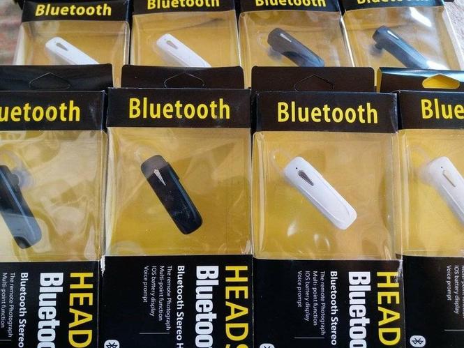 Bluetooth Earphones for sell only buyer can contact