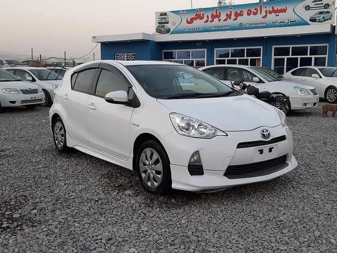 یوه دانه اکوا موتر سپین رنگ ناواریده چلاو په ضمانت هایبر