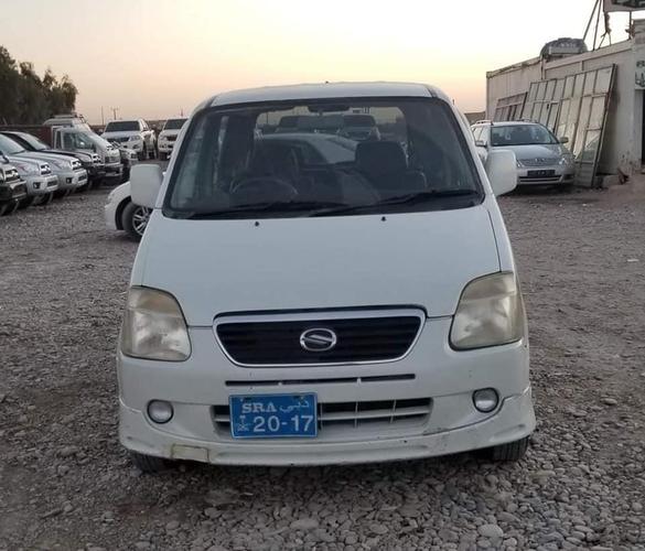 سویفټ نیمروز کاټ 2000 ماډل