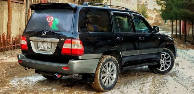 مالچه با یک کلیتماس: 0794666956مادل: 2000پلیت: زیر منفی