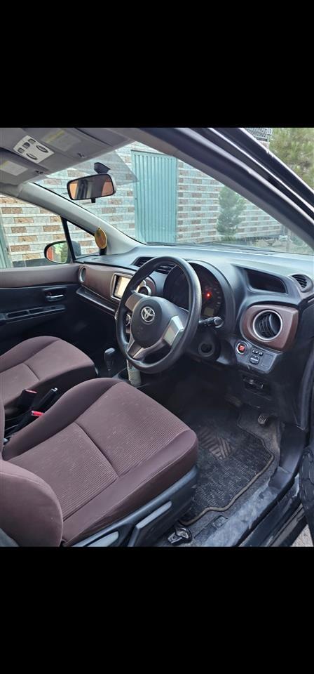 Toyota-Vitz-Japanese