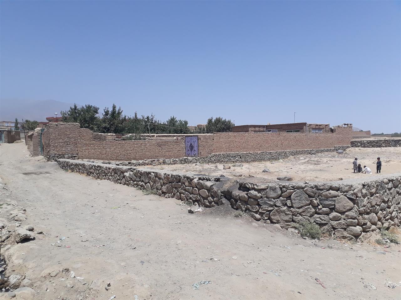 زمین-فروشی