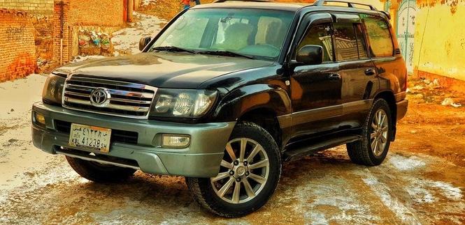 مالچه با یک کلید تماس: 0794666956 مادل: 2000 انجن: 8 سلند گ