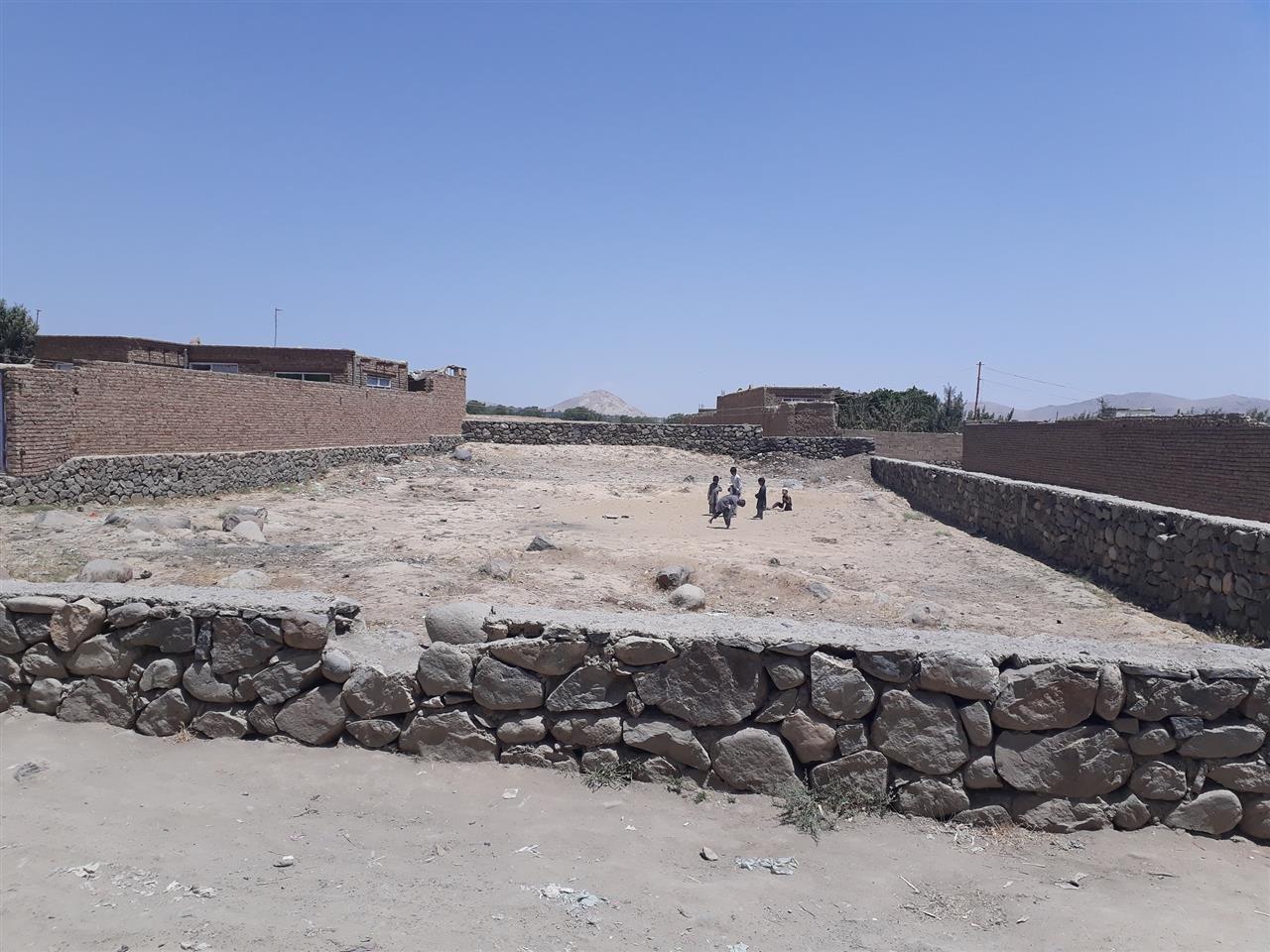 زمین-فروشی