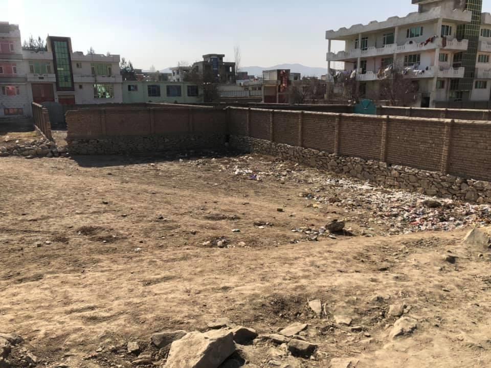 زمین-فروشی