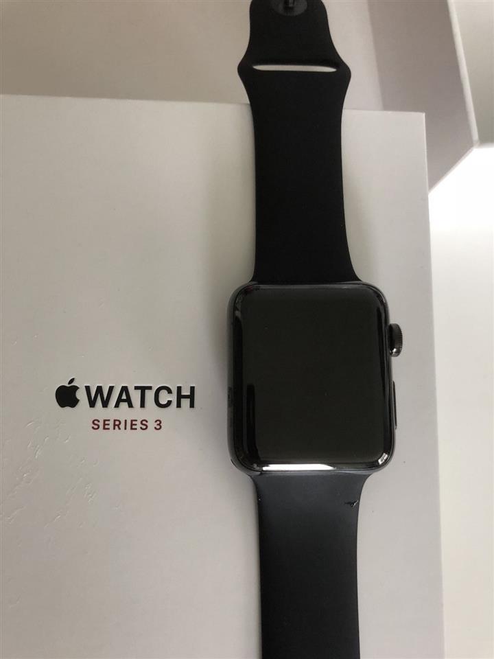 Apple-Watch-Series-3-42mm-Space-Black-Stainless
