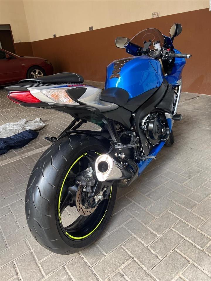 suzuki gsxr 750 2021