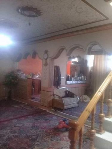 خانه فروشی دونیم طبقه. هر طبقه دو خواب. پزیرایی۳قالین. آدر