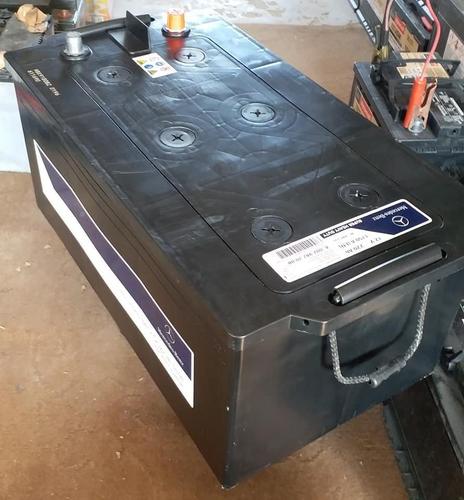 Marcedez Benz Battery 12v 220 AH / Made in Germany