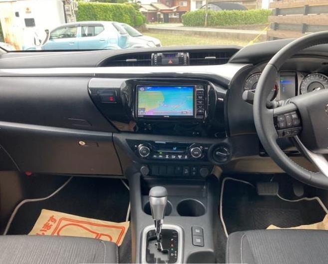 TOYOTA-HILUX-RHD--DOUBLE-CAB--2021-MODEL