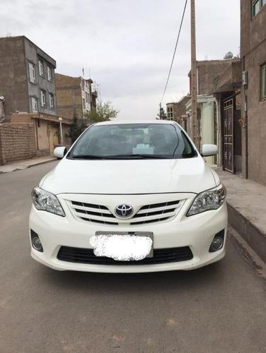 کرولا LE 2013، یک کلید