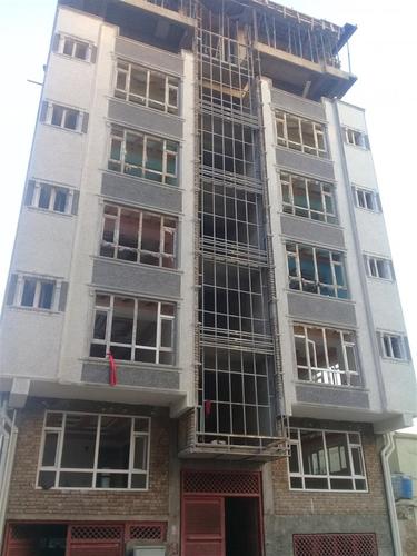 یکباب‌ اپارتمان‌ دو‌ اطاقه‌ فروشی!