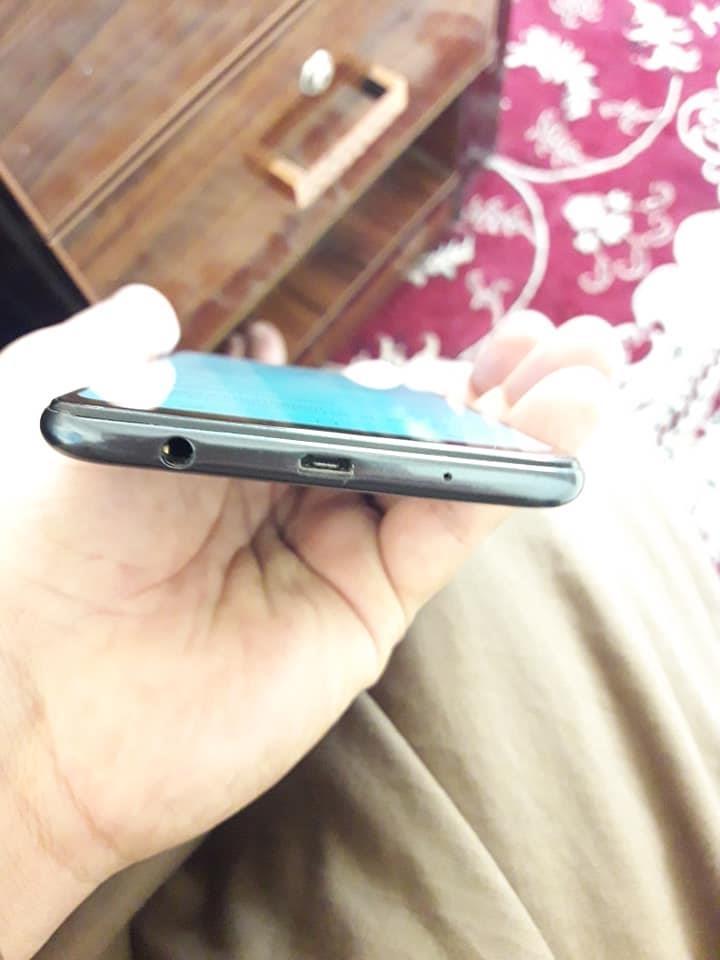 M10-ډیر-نوی-موبایل-دی-خرڅوم-یی