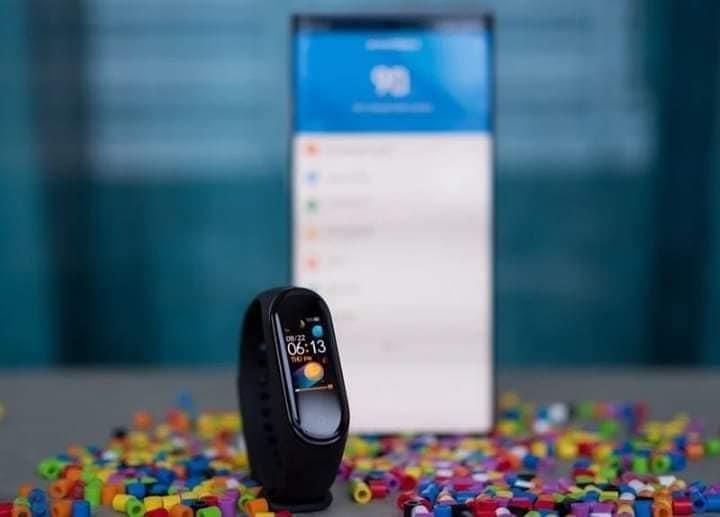ساعت-ورزشی-mi-band-4