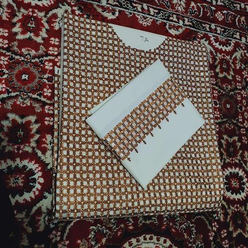 لاسي چارکونجه کریمی ښایسته خامکی غاړه