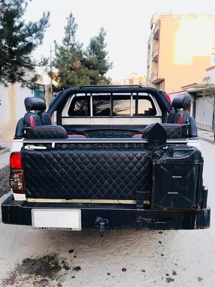 Toyota-hilux