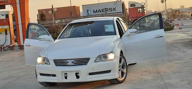 Mark X 2005 modal nawareida pal whiet rang V6 3000 CC PRE