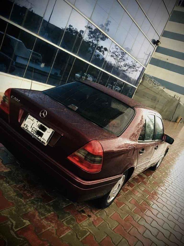 Mercedes-Benz-200-full-option