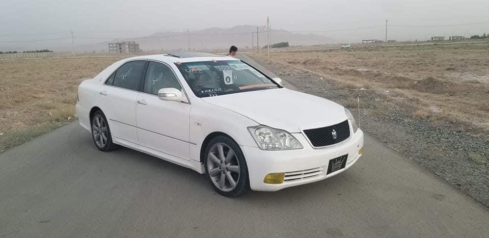 ناواریده-اتلس-کرون