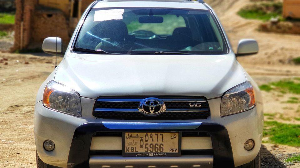 Rav4-2007-0794666956-مالچه-با-کرولا