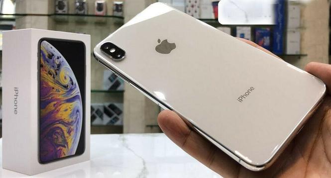 iPhone XS Max WHATSAPP :+2609727-15787