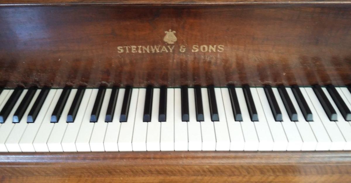 To-give-Steinway-harpsichord-1959-rare