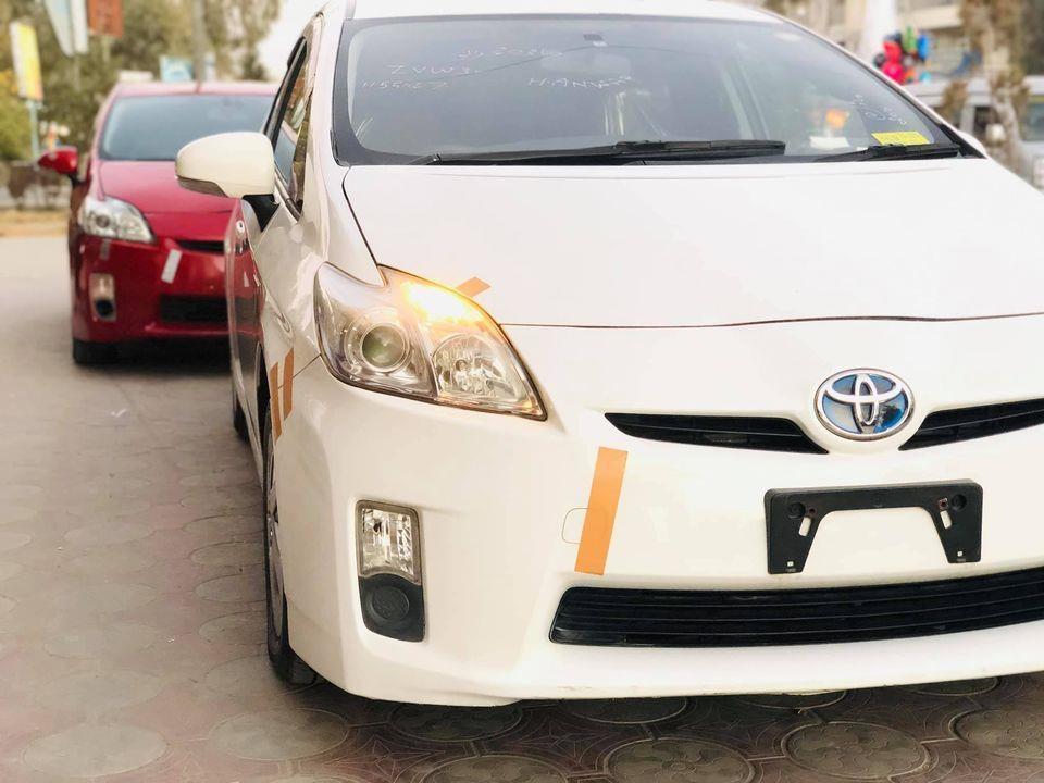 Toyota-prius-hybrid