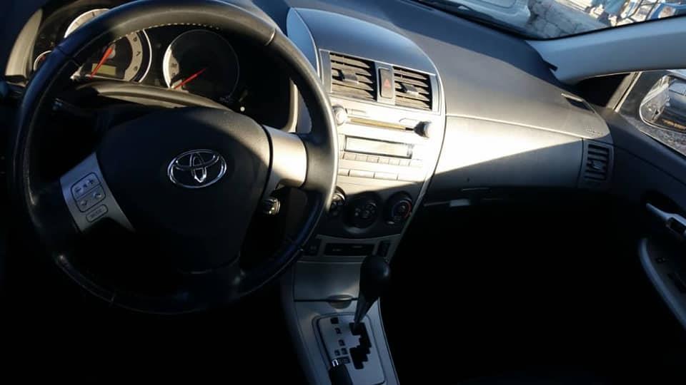 2010-Toyota-Corolla