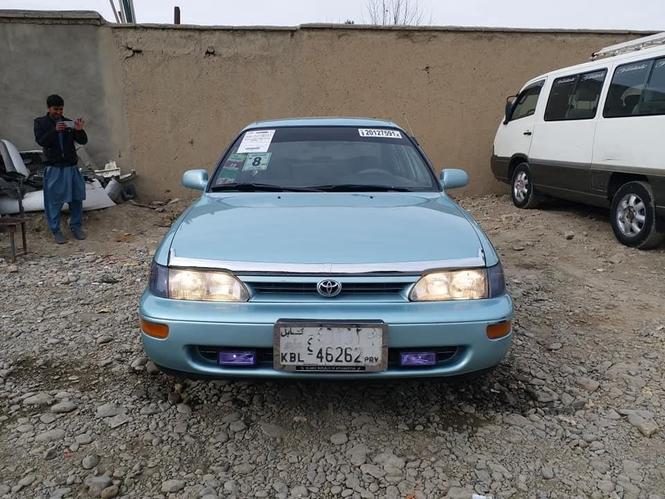فروش عاجل یک اعراده کرولای کانادایی مودل 1995