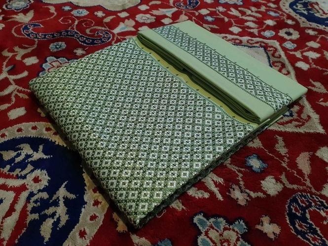 ښایسته رنک اوښایسته نخشه لاسی غاړه راغلی ده نوی نخشه اونوی خ