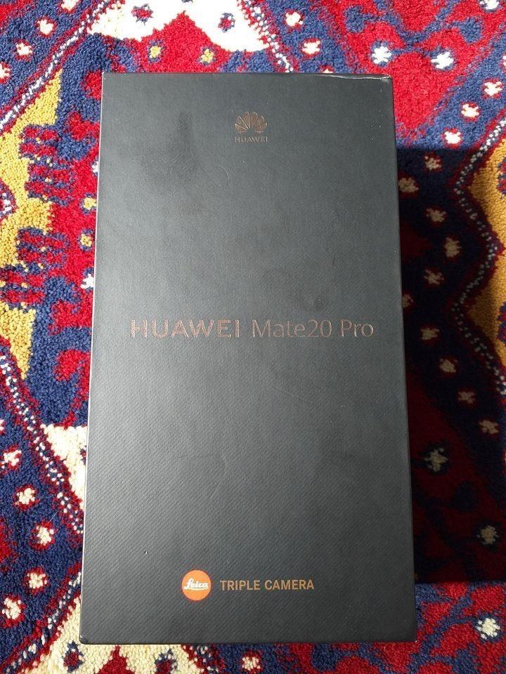 Huawei-Mate-20-Pro-Came-With-All-accessories-and