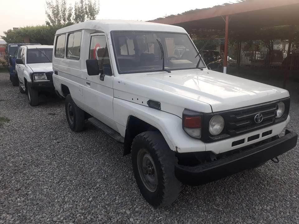 Tyota-LaindCruser