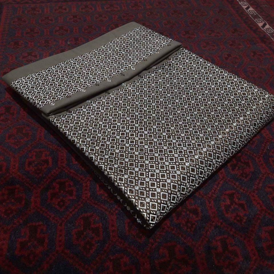 لاسی-چهار-کونجه-غاړه