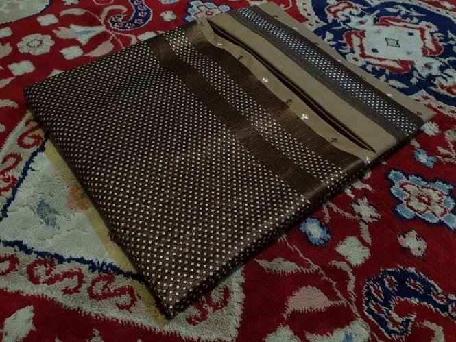 ښایسته رنک اوښایسته ډیزین چوکاټی غاړه راغلی ده نوی نخشه اواص