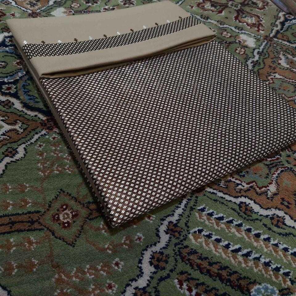 ډیرښایسته-رنګ-او-میده-خامک