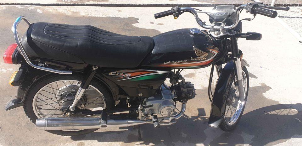 دخرڅ-موټرسیکل-جافانی