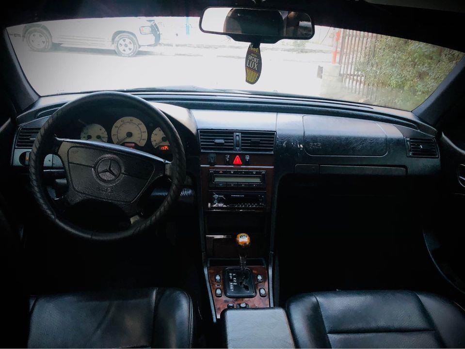 Mercedes-Benz-c230-V4-black